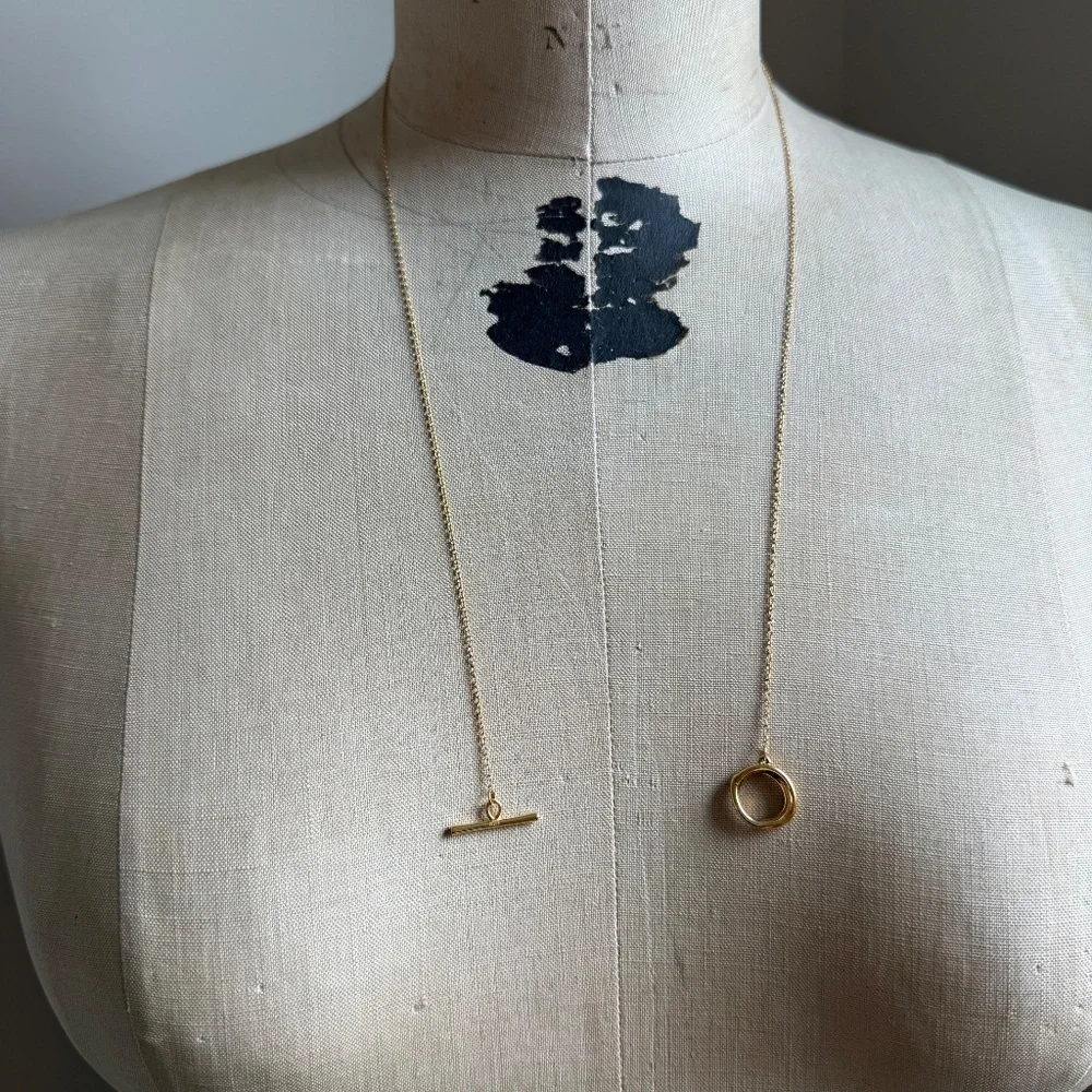 Stilnest Useless Gold Vermeil Necklace - Picture 3 of 10